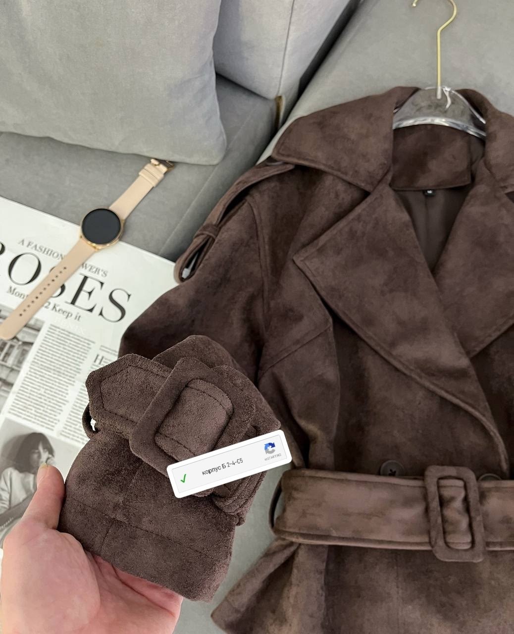 классическая коричневая замшевая женская куртка с поясом,куртка косуха замшевая коричневая с поясом tadari,шикарная двубортная замшевая куртка с поясом для женщин,замшевые куртки,замшевая куртка с поя