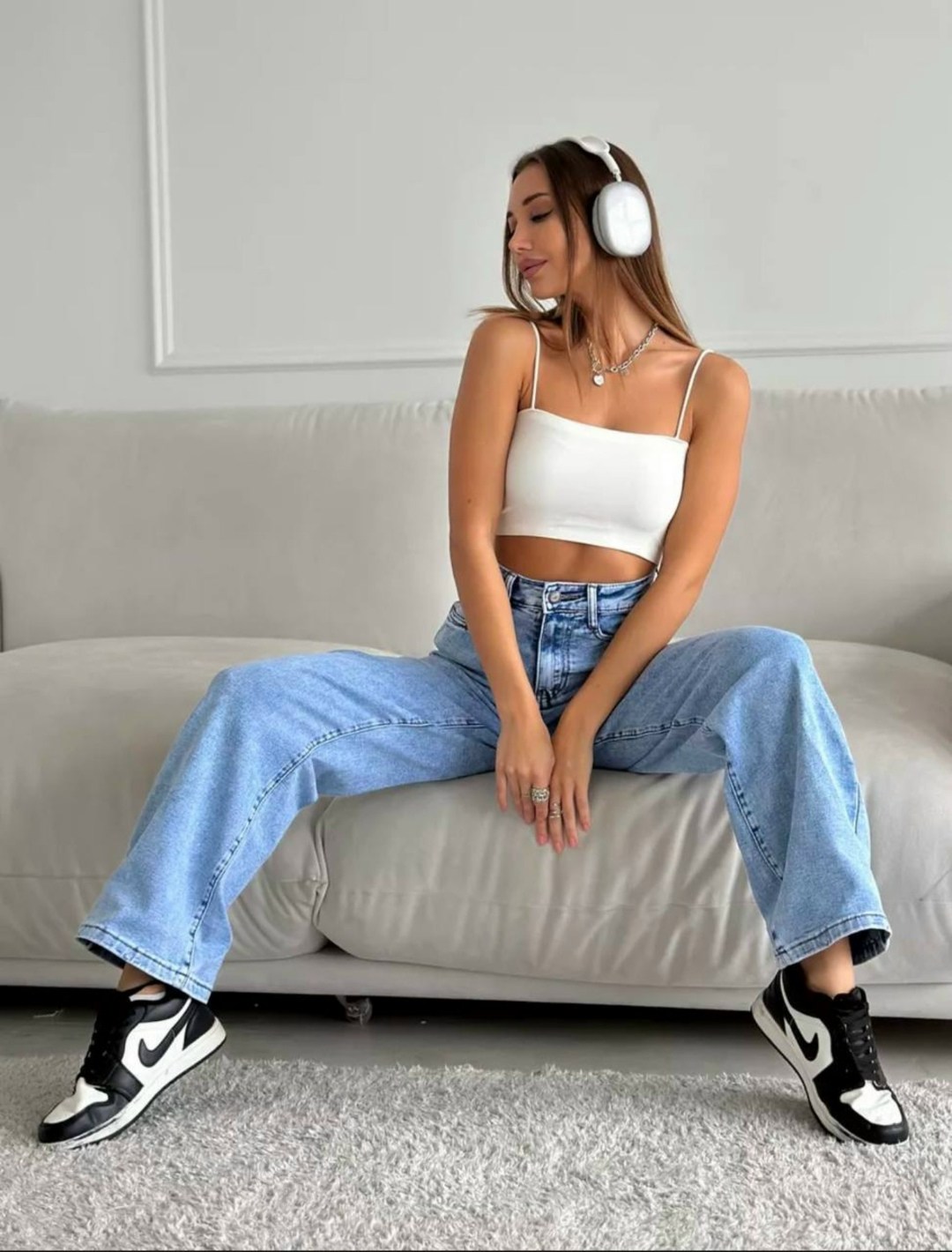 женские джинсы широкие,джинсы широкие модные,женские джинсы,джинсы широкие,джинсы палаццо