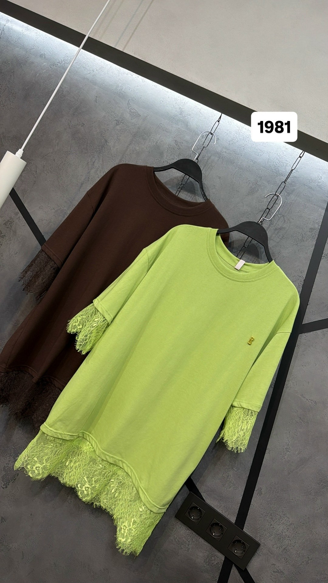 футболка с кружевами,футболки модные,футболки женская,кружевная футболка,футболка с кружевной отделкой