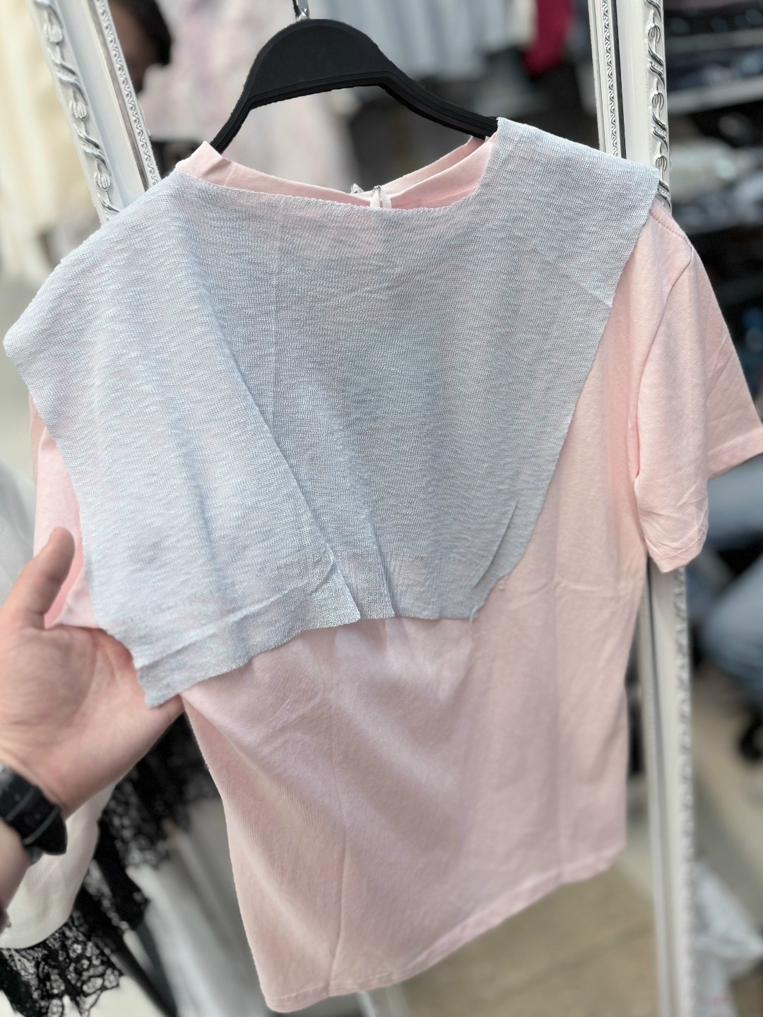 белая футболка оверсайз,футболки женская оверсайз,футболка оверсайз,джинсы - 2900 ₽ футболка - 1690 ₽