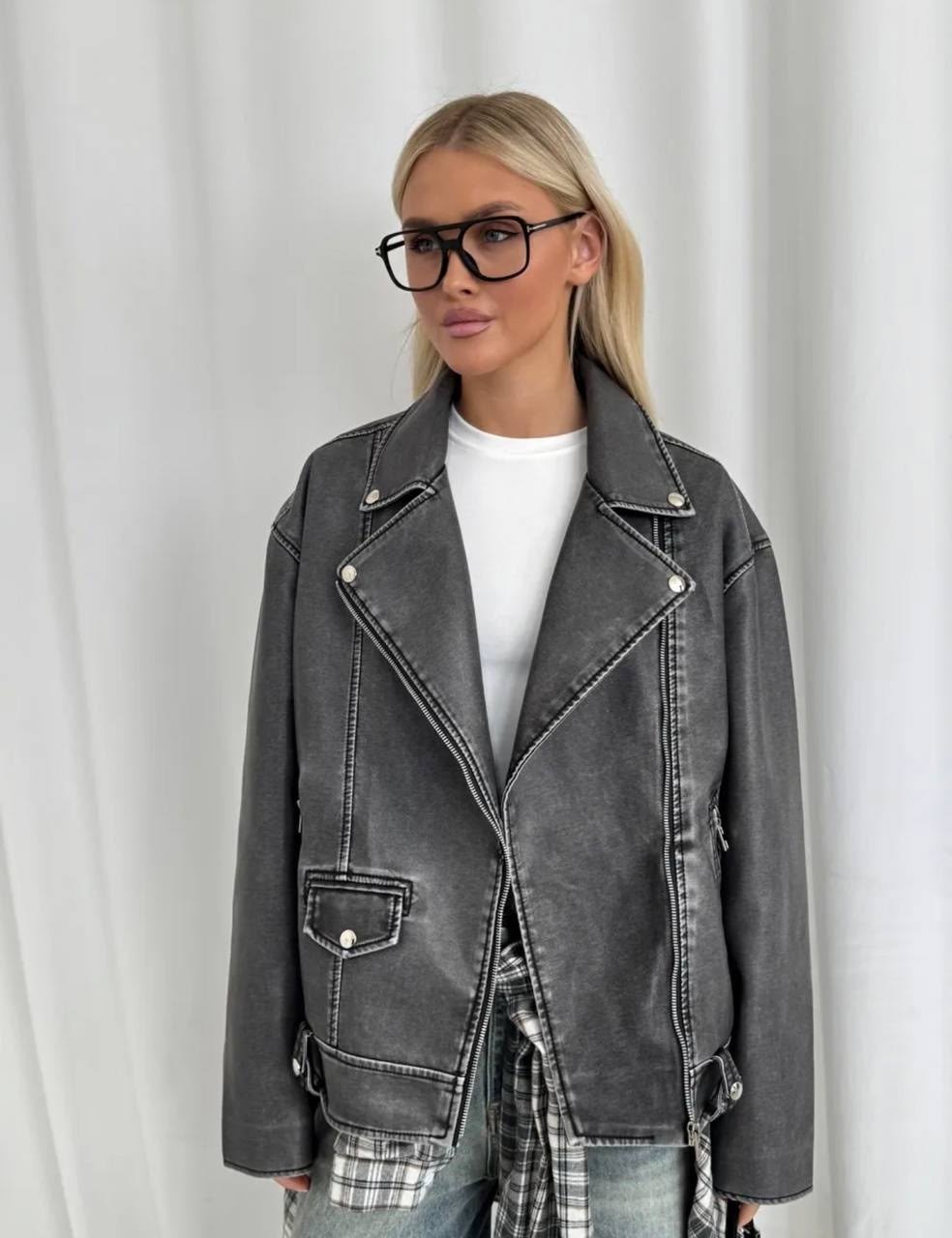 косуха винтажная куртка кожаная oversize серая monyken,косуха серая винтажная куртка кожаная оверсайз aftfbasic,косуха серая винтажная куртка кожаная оверсайз,женская кожаная куртка косуха оверсайз,ку