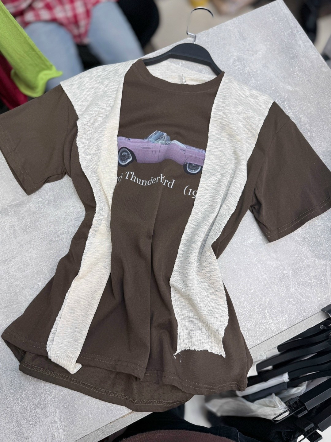 белая футболка оверсайз,футболки женская оверсайз,футболка оверсайз,джинсы - 2900 ₽ футболка - 1690 ₽