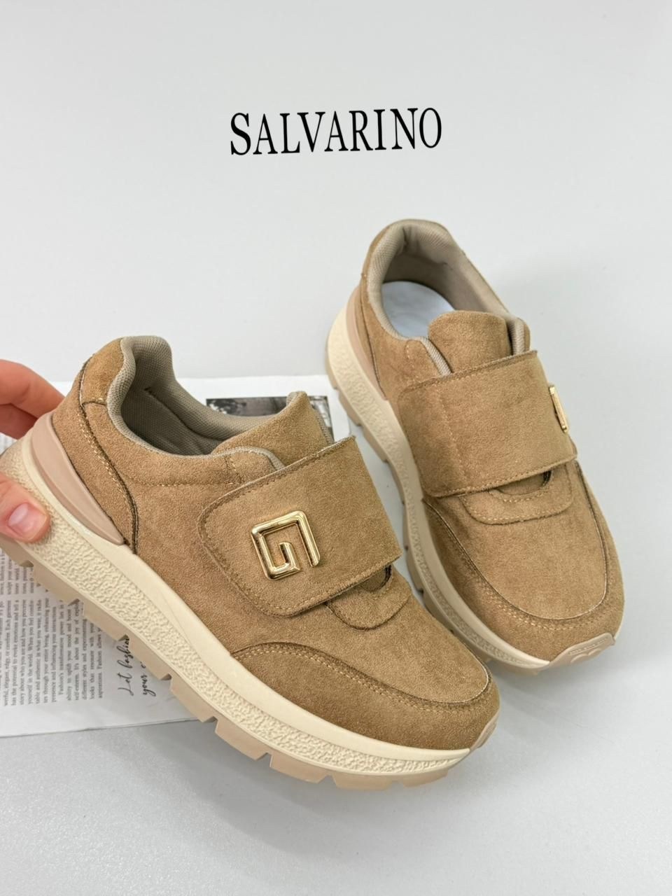 ,женская ,теплые кроссовки,женские кроссовки,модная женская