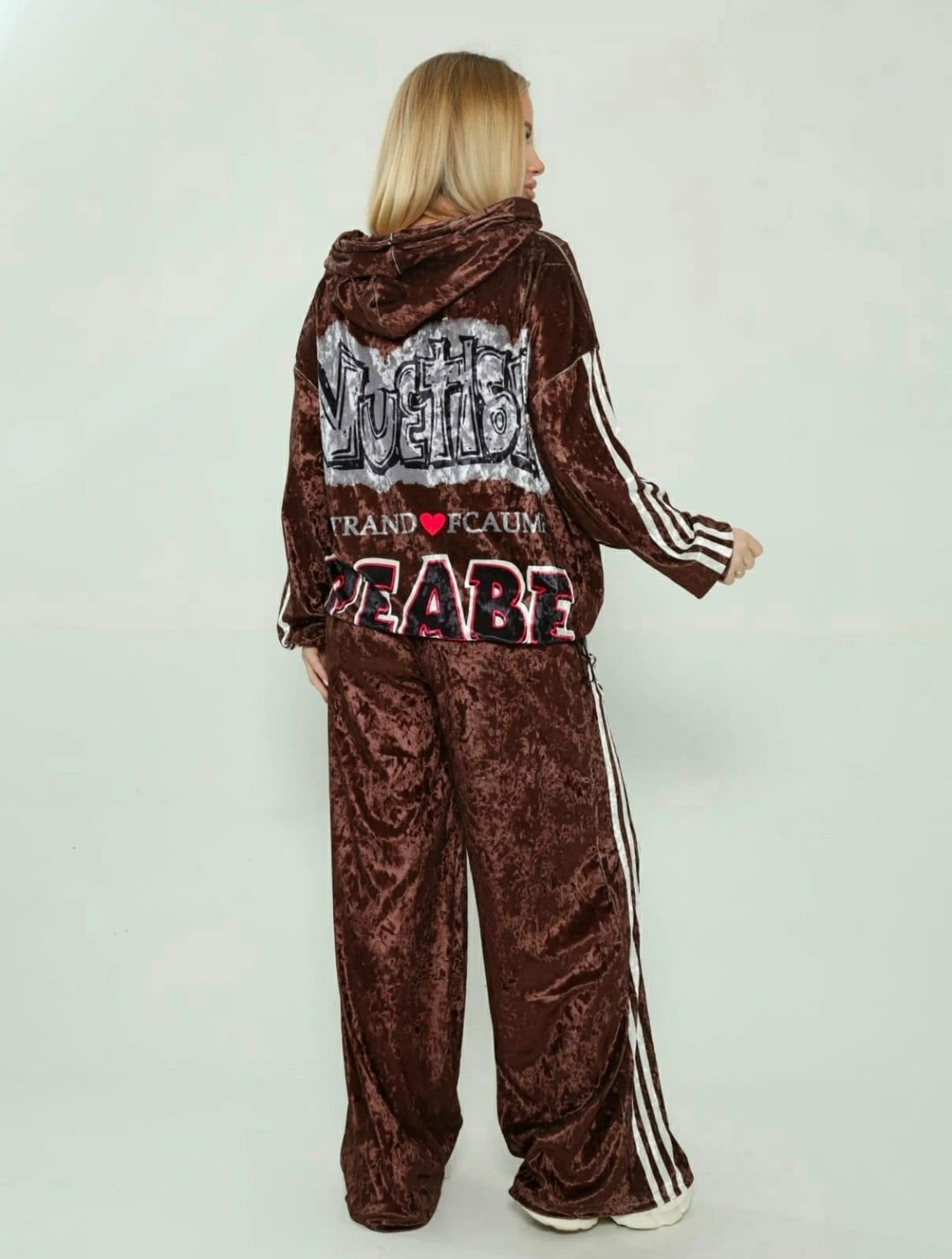 велюровый костюм,велюровый костюм женский,костюм велюр,велюровый спортивный костюм,костюм спортивный