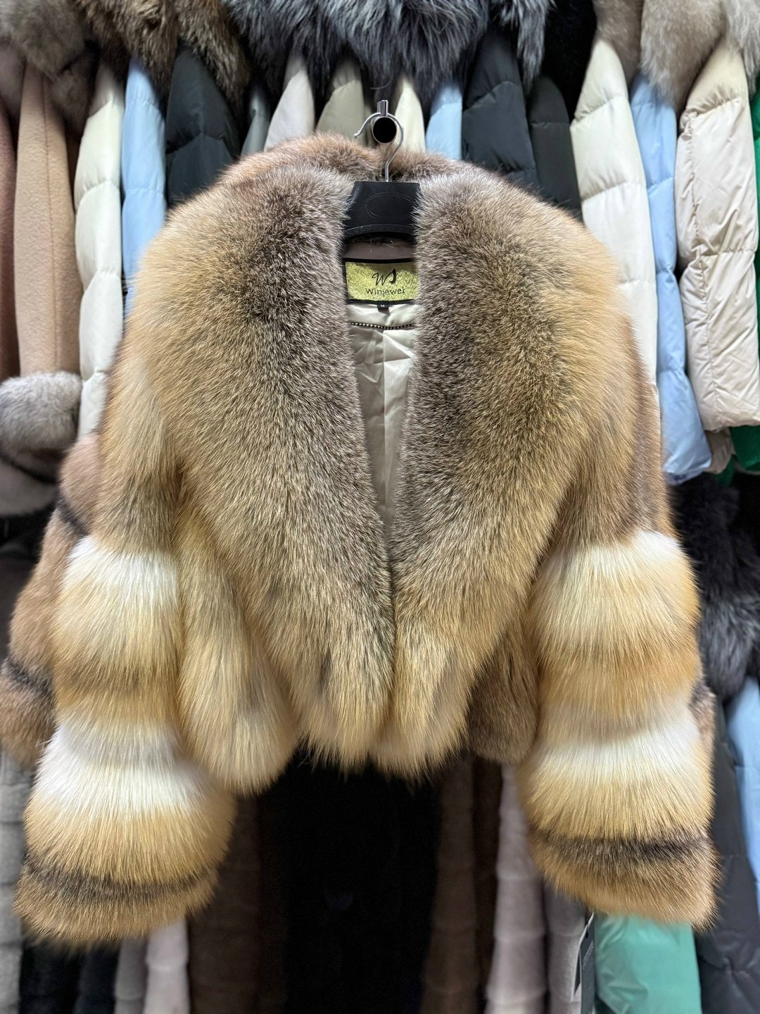 шуба из куницы,шуба из натурального меха песца,шуба песец,воротник из куницы,шуба из меха лисы