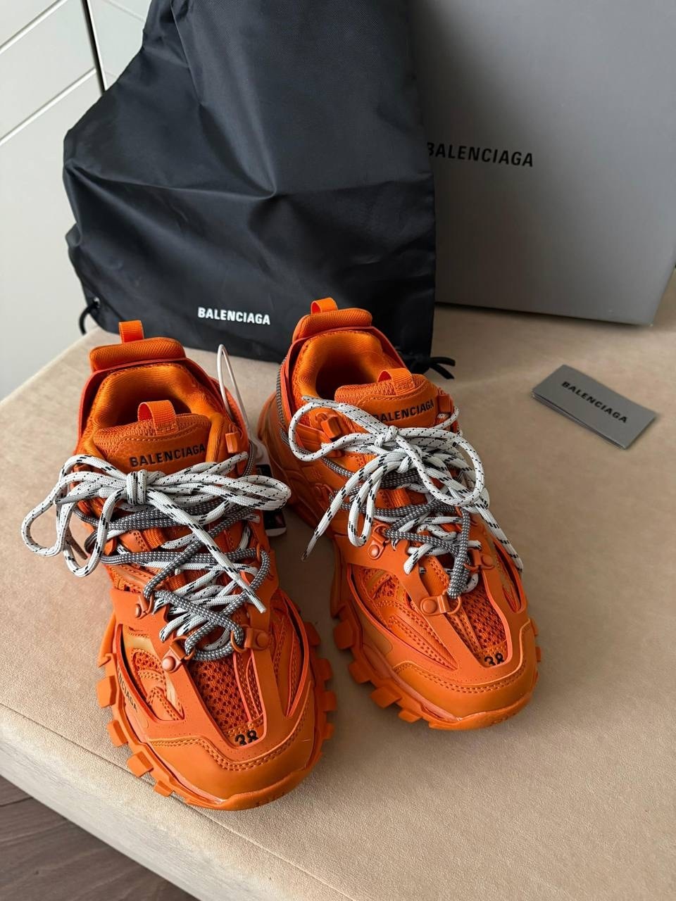 баленсиага трек кроссовки мужские,кроссовки balenciaga track,balenciaga track orange white,balenciaga кроссовки,balenciaga track