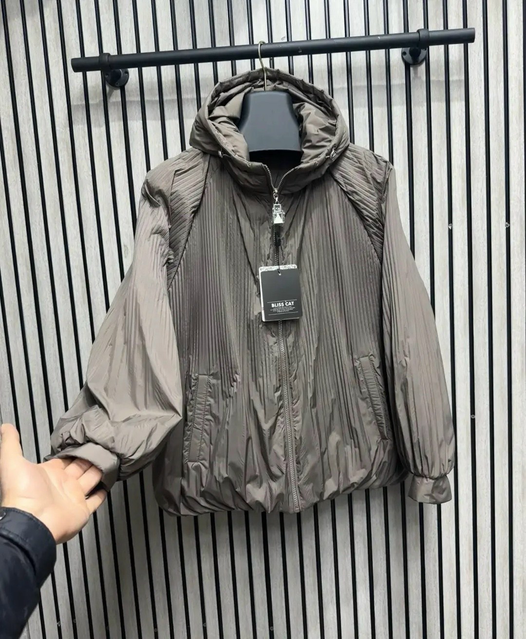 демисезонная куртка,стильная куртка,женская куртка,куртка,легкая куртка