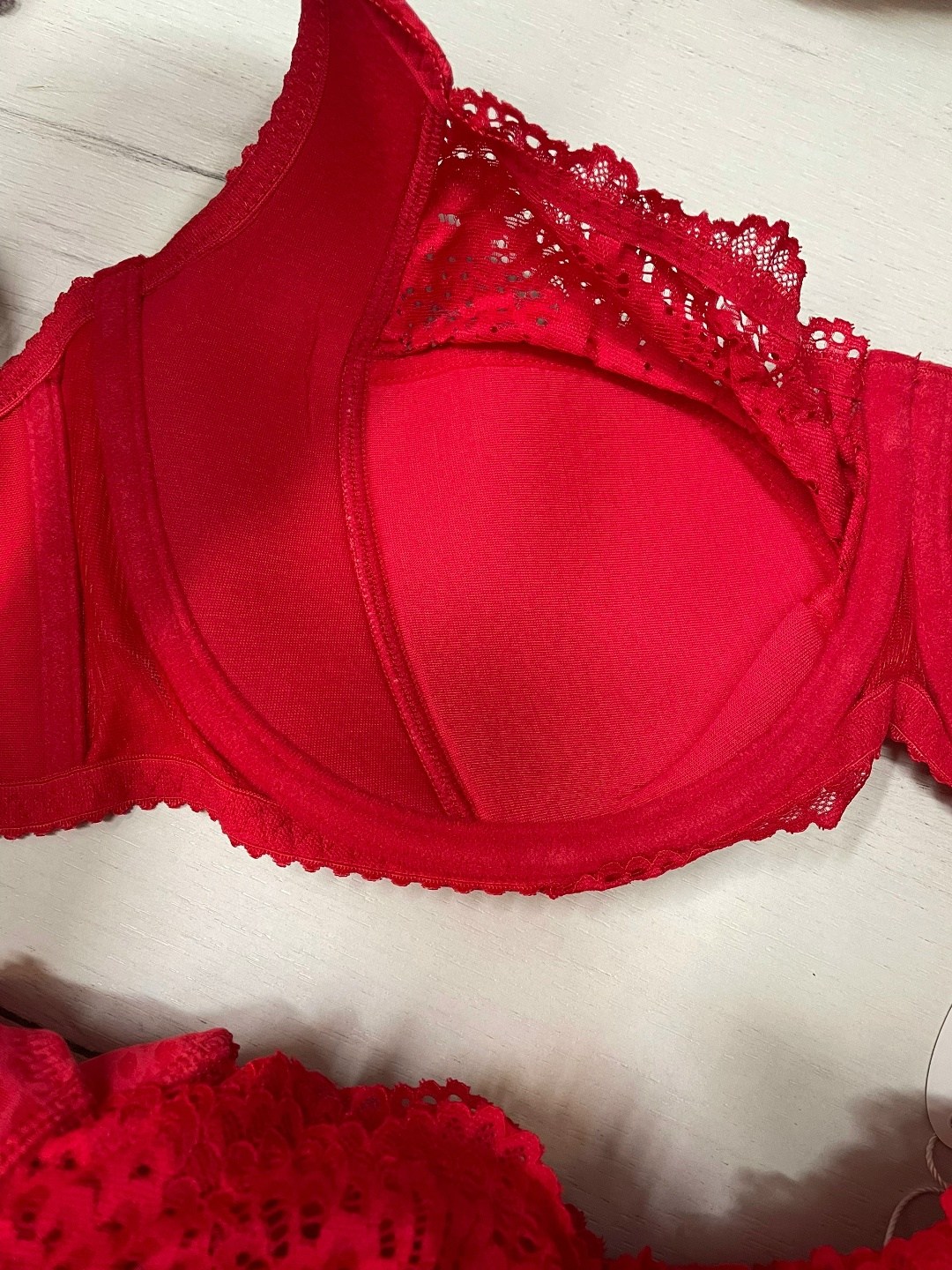 белье женское нижнее,нижнее белье красное,комплект нижнего белья,красное белье женское,комплект нижнего белья женские