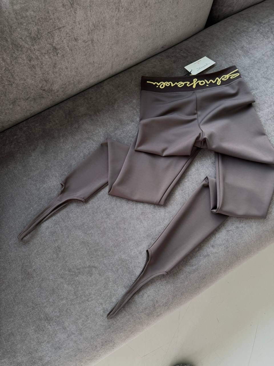 легинсы со штрипками,лосины со штрипками,леггинсы со штрипками,трендовые комфортные лосины со штрипками,туфли saint laurent ysl арт лх63