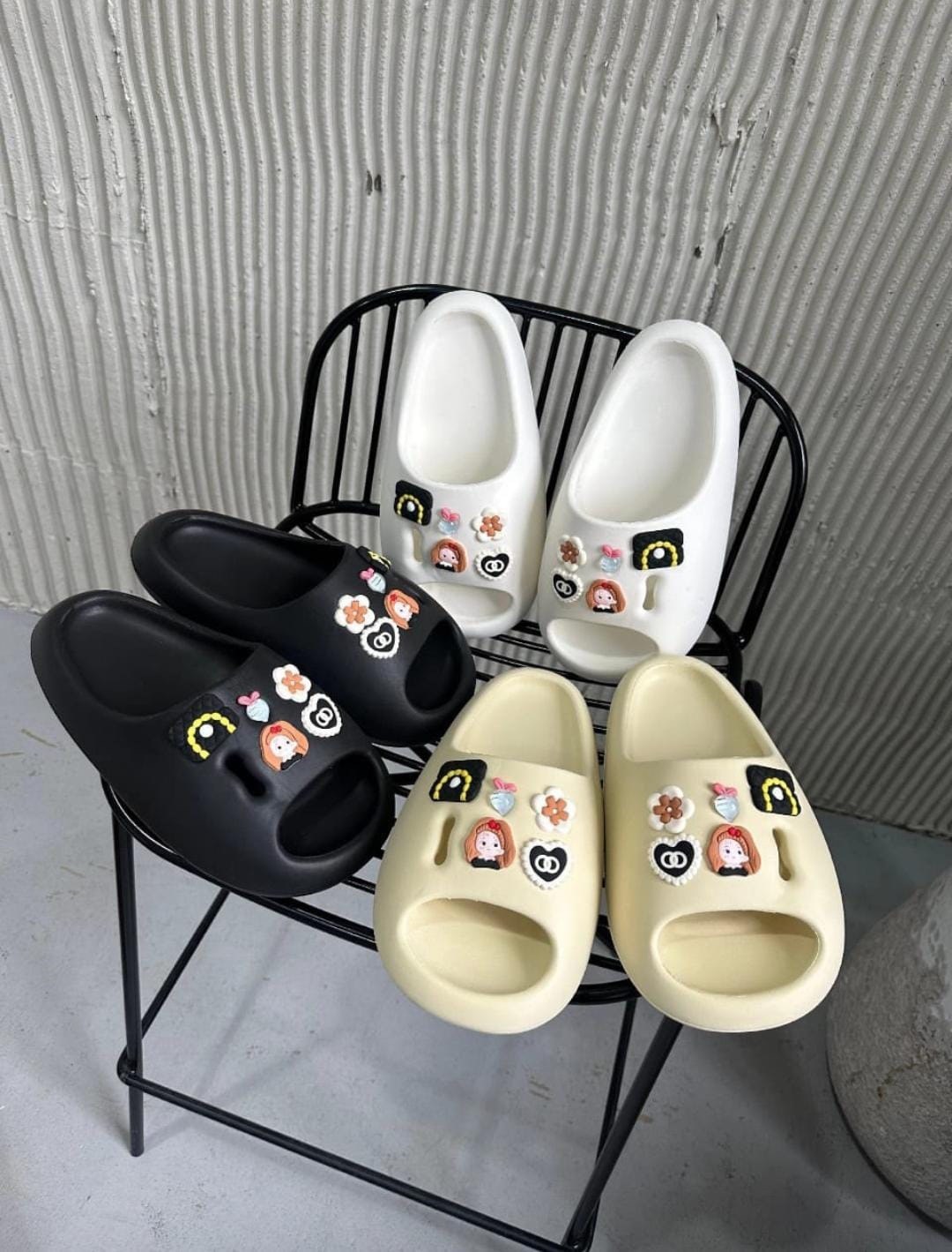 модные кроксы,сланцы шлепанцы,,кроксы сланцы женские,бесшовные шлепанцы