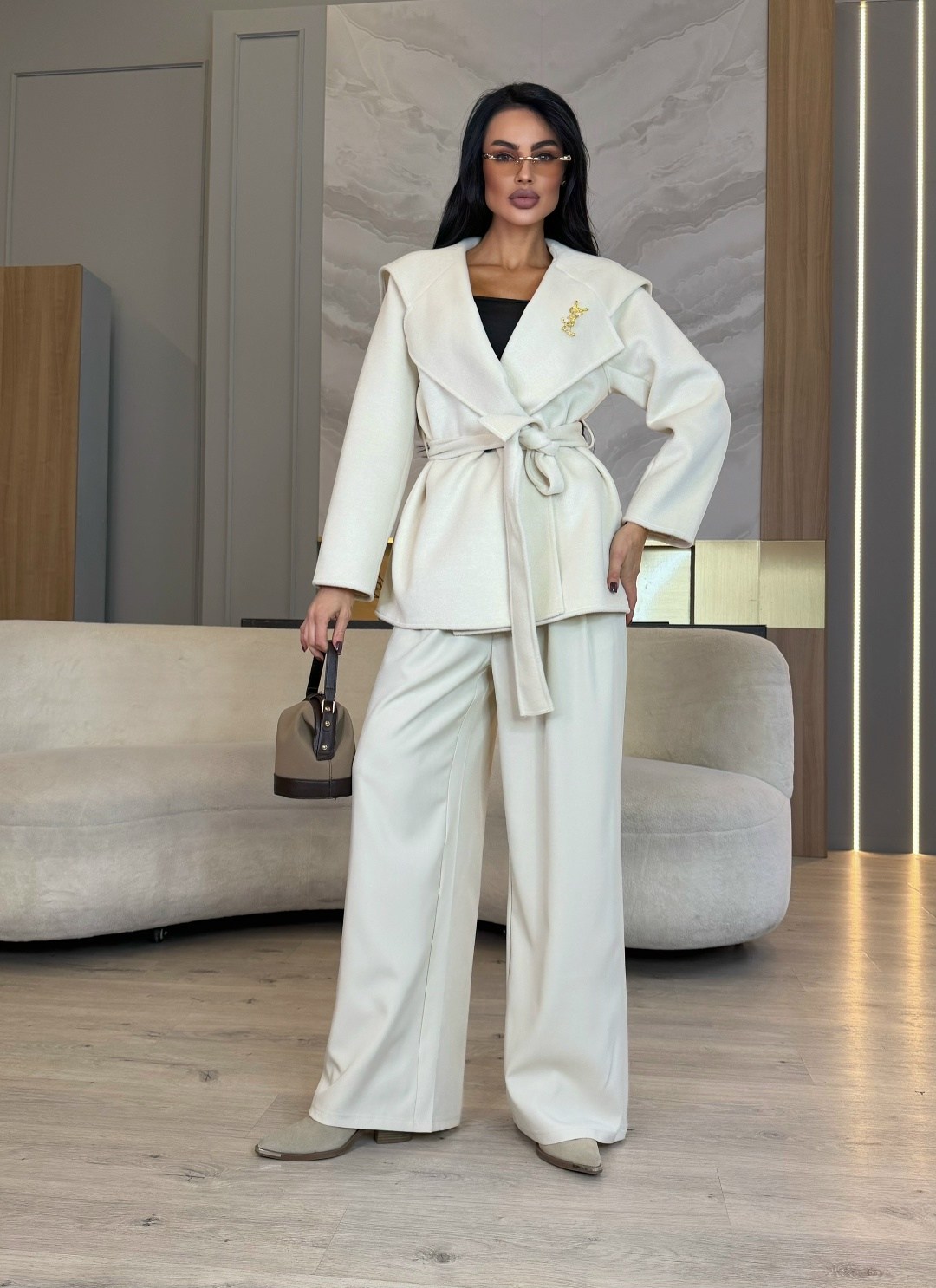 брючный костюм женский,брючный костюм,костюм деловой брючный,белый брючный костюм,костюм женский брюки палаццо