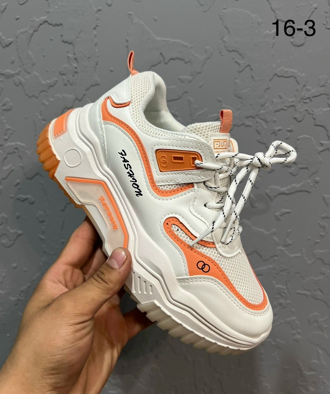 кроссовки женские,модные кроссовки,кроссовки для женщин, кроссовки,кроссовка