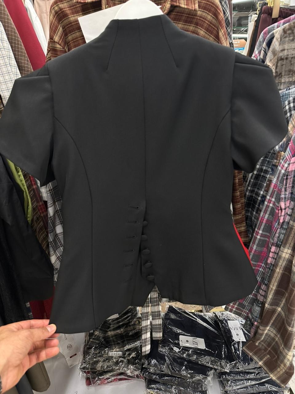 модные жилеты,женские жилеты,жилетка женская