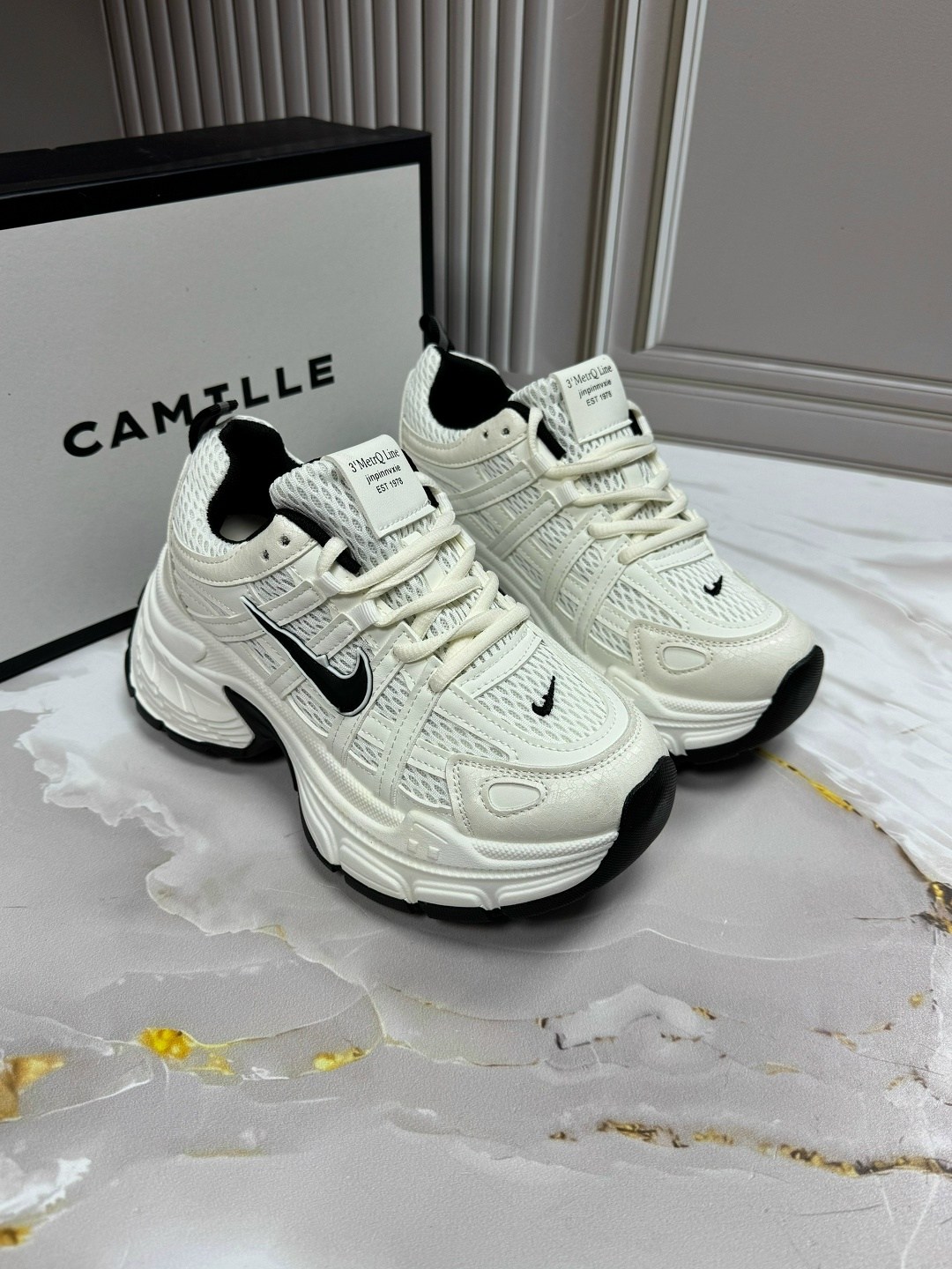 кроссовки женскиe,кроссовки nike,,спортивная ,кроссовка