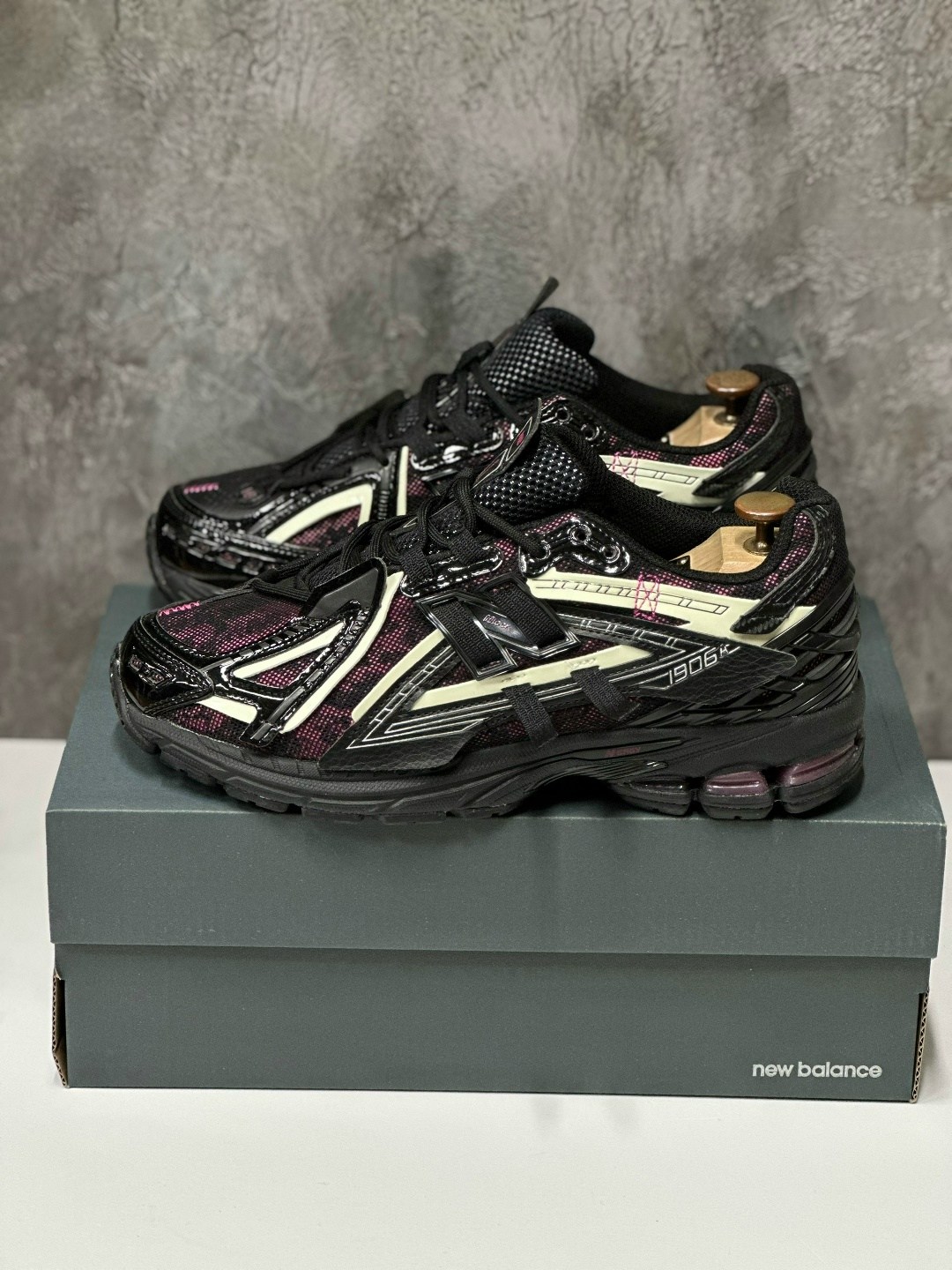 кроссовки new balance 1906a 'black dragon berry',кроссовки new balance 1906a,,кроссовки,кроссовки new balance 1906 ag