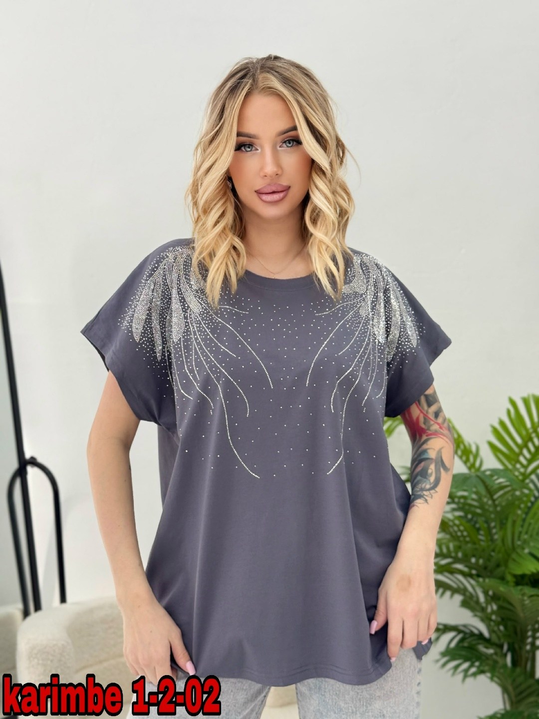 женская футболка больших размеров,женская футболка,футболка больших размеров для женщин,футболка оверсайз со стразами,футболка со стразами