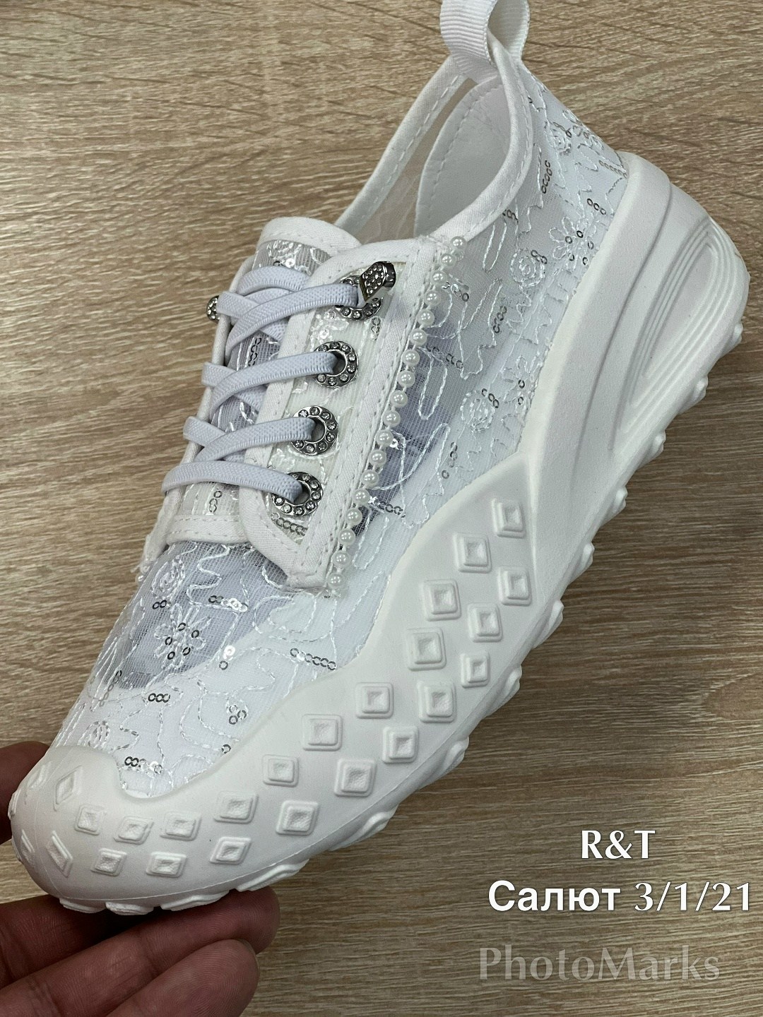 кроссовки,женские кроссовки,кроссовки модные,кроссовки мужские модные,кроссовки удобные