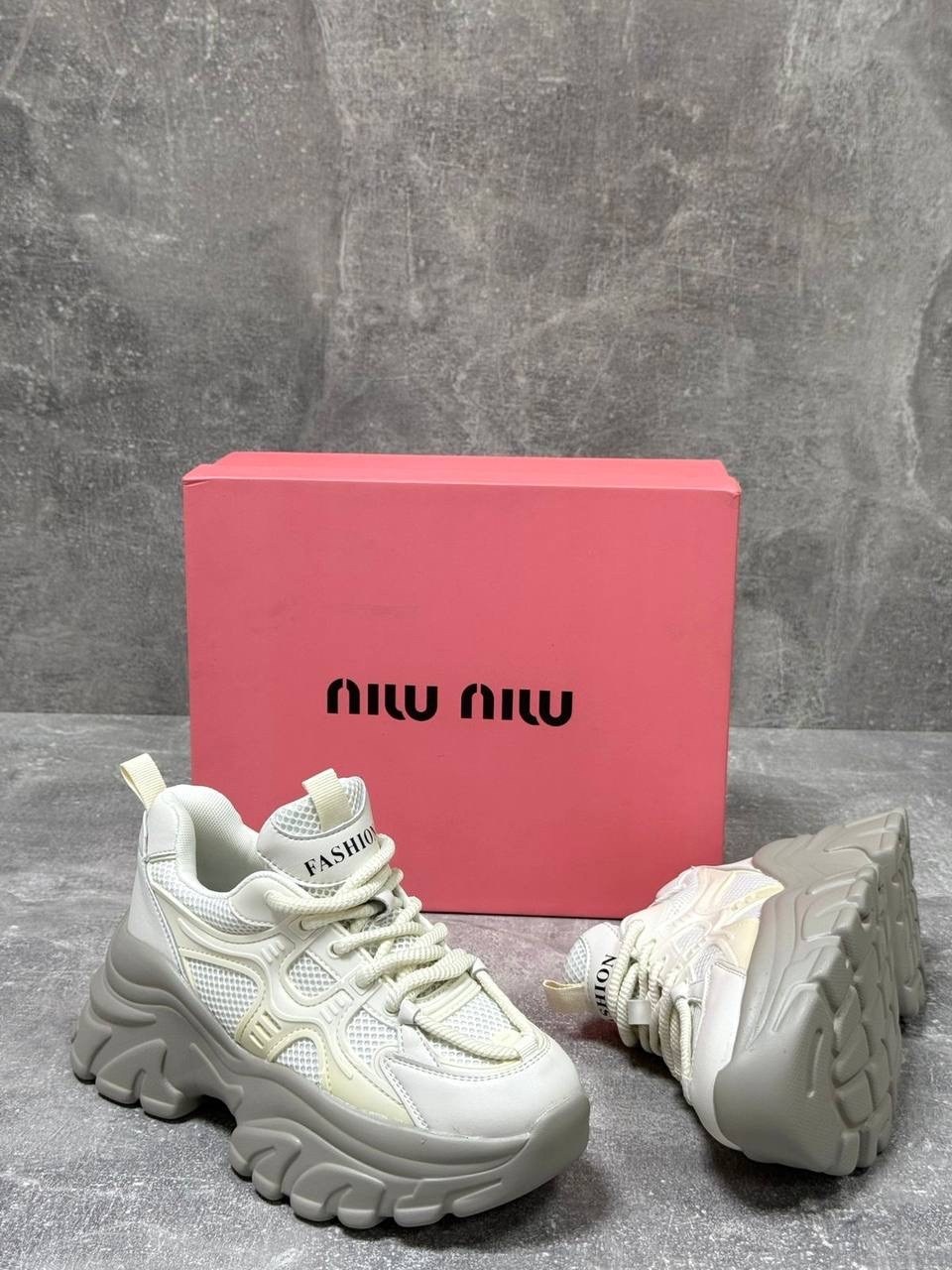 кроссовки женскиe,кроссовки,массивные кроссовки,женские массивные кроссовки,кроссовки модные