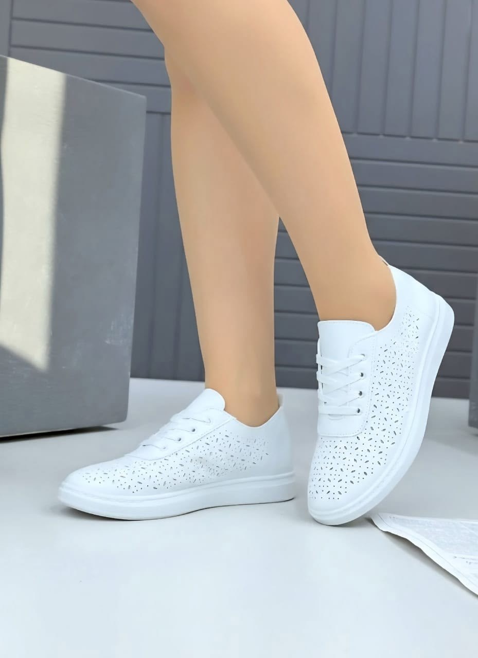 ,кеды женски,кеды с перфорацией женские,женские кеды,спортивная