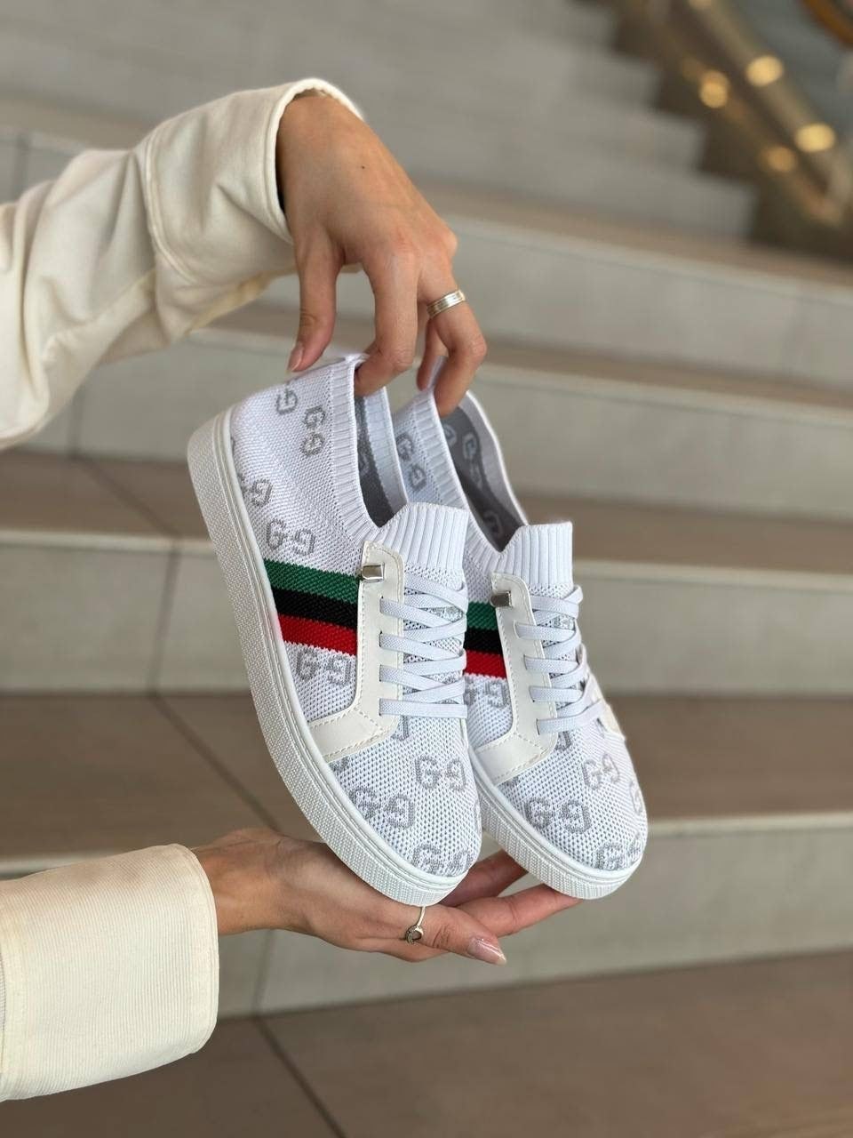 ,женские кроссовки,кроссовки гуччи женские,кроссовки гуччи на ноге,кроссовки влада а4 гуччи