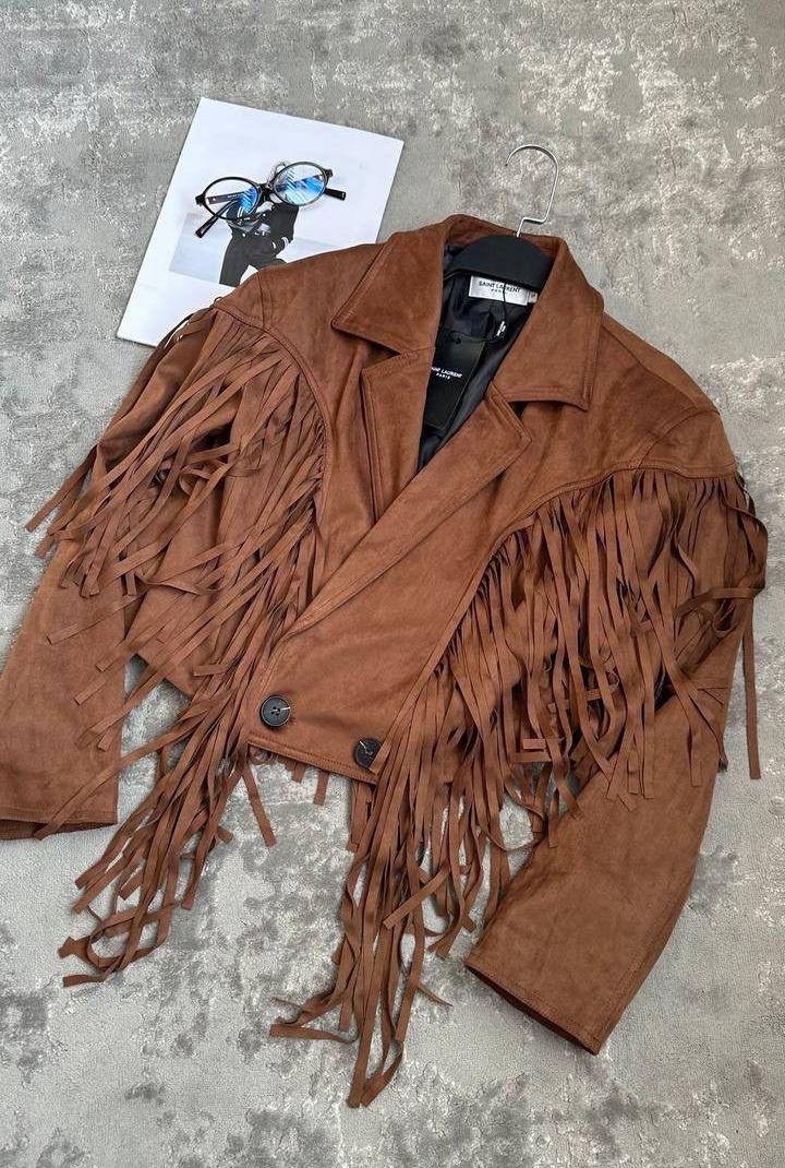 yves saint laurent женская замшевая косуха с бахромой,замшевая куртка с бахромой,косуха с бахромой,эффектная замшевая косуха с бахромой ysl,замшевая куртка