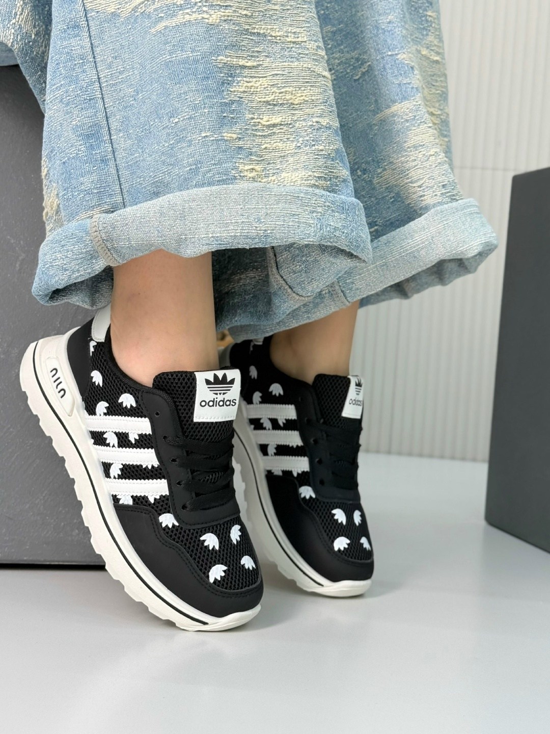 ,женские кроссовки,кроссовки adidas,кроссовки cпортивные,кроссовки повседневные