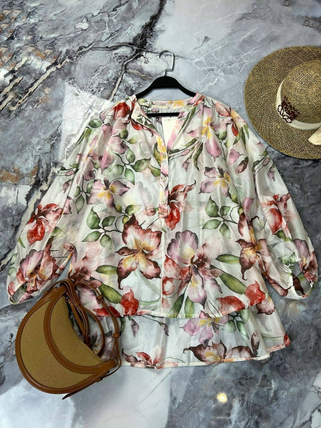 блуза повседневная,блузка женская,модели женщины,блузы,блузка с принтом