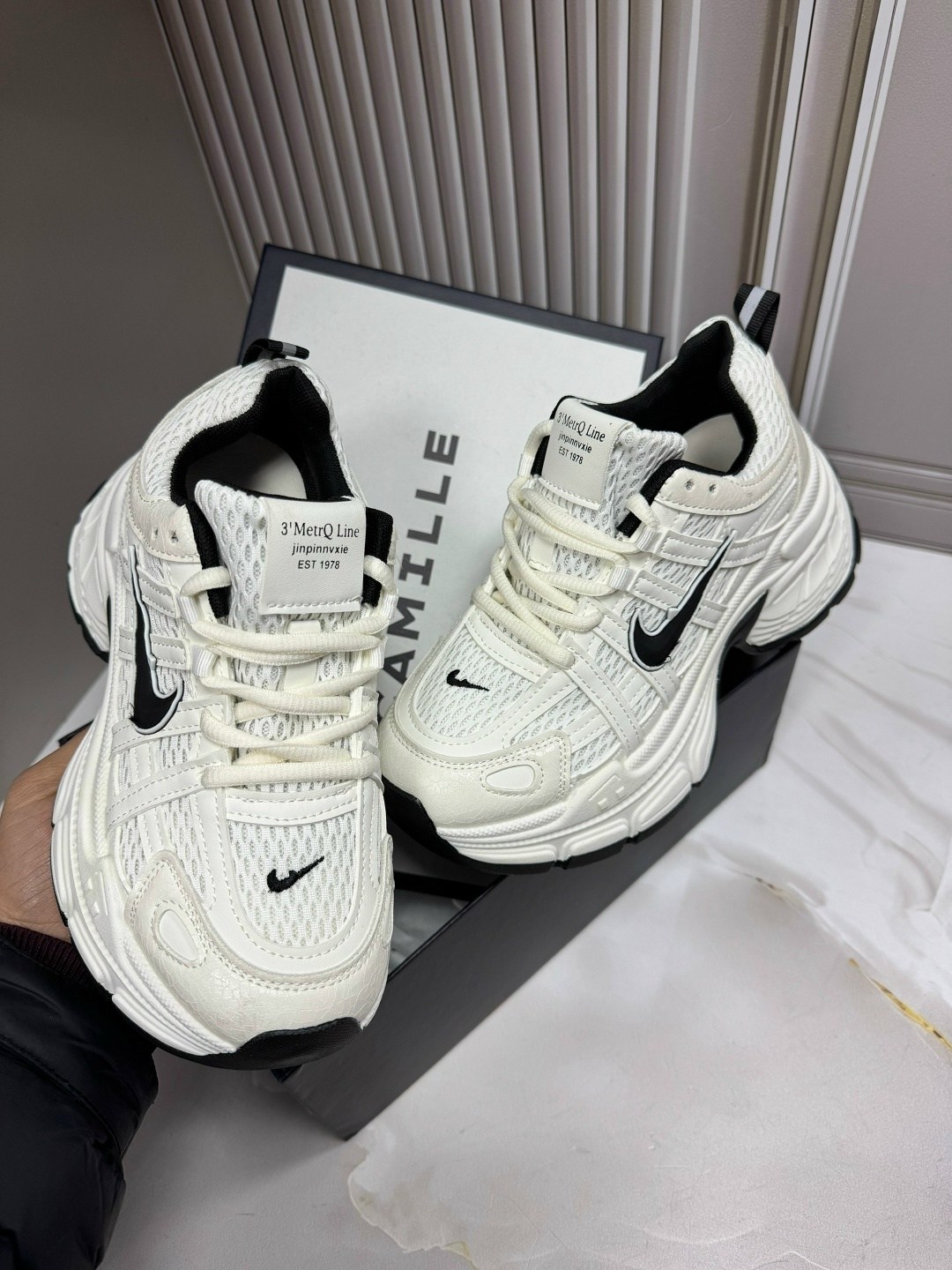 кроссовки женскиe,кроссовки nike,,спортивная ,кроссовка