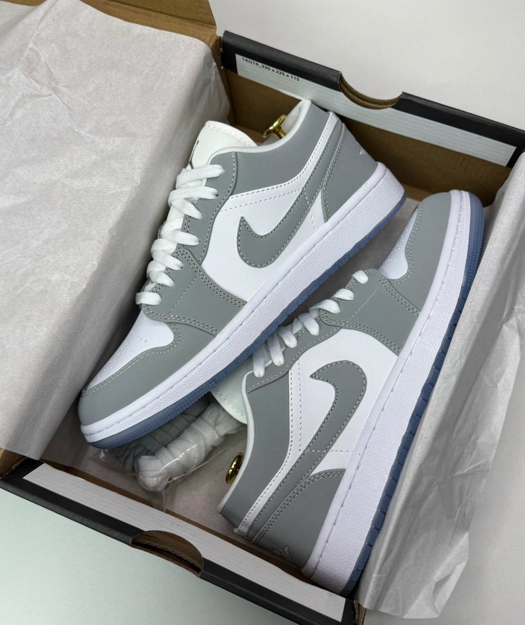 кроссовки nike air jordan 1 low wolf grey,nike air jordan 1 low wolf grey,nike air jordan 1 low,кроссовки nike air jordan 1 low,air jordan 1 low wolf grey dc0774-105