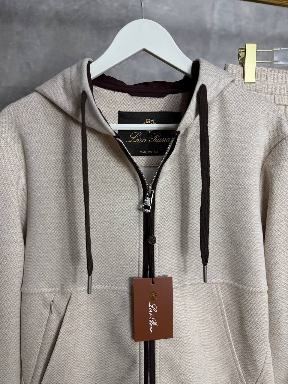 спортивный костюм brunello cucinelli,спортивный костюм loro piana,кашемировый костюм loro piana,костюм loro piana,кашемировый костюм