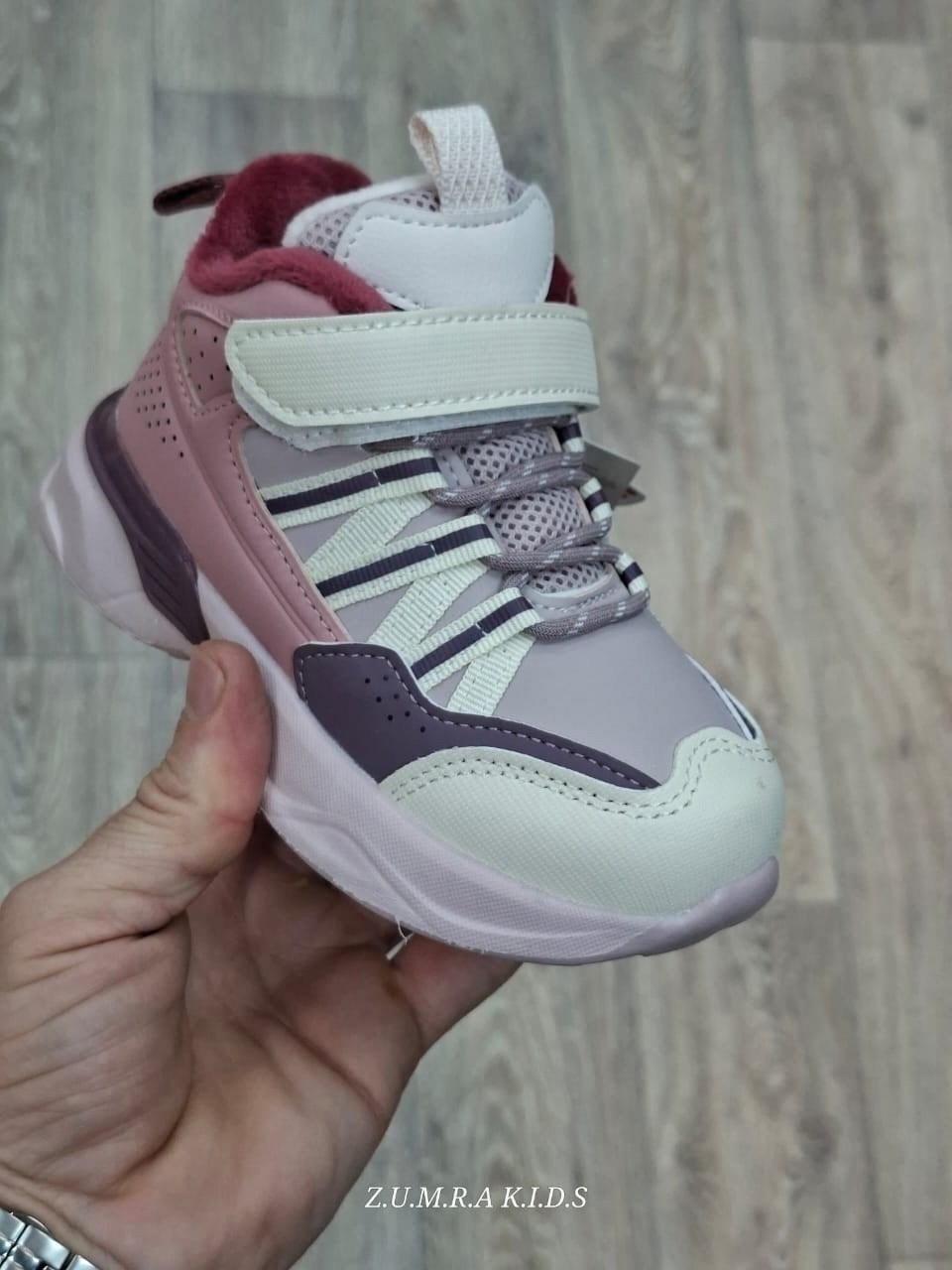 детские демисезонные ботинки,детские ботинки,,ботинки для девочек,кроссовки