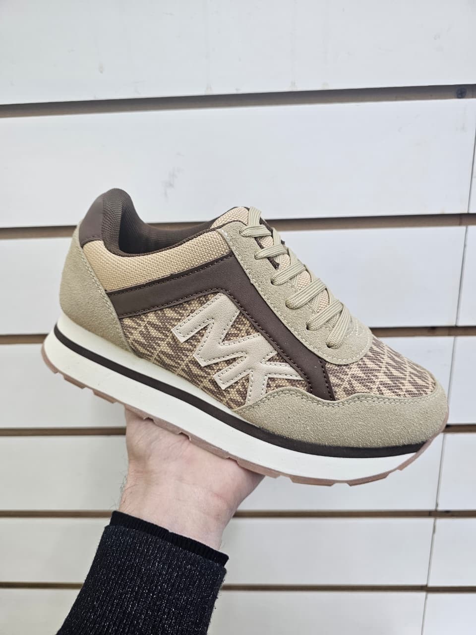 кроссовки женскиe,,кроссовки черные, кроссовки, спортивная