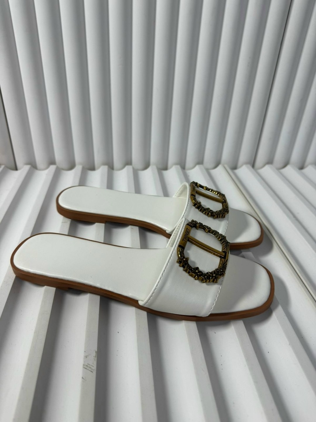 шлепки диор,шлепанцы женские,,белые шлепанцы,тапки диор