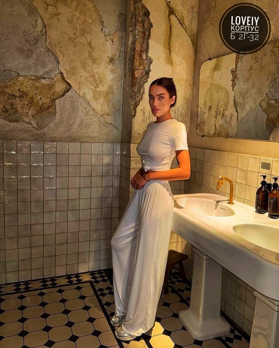 костюм с кроп топом,костюм с брюками,костюм двойка женский,трикотажные костюмы,летние костюмы женские