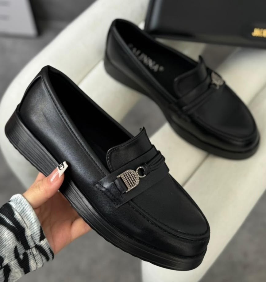 женские лоферы,обувь,лоферы renzoni,лоферы модные,черные лоферы женские