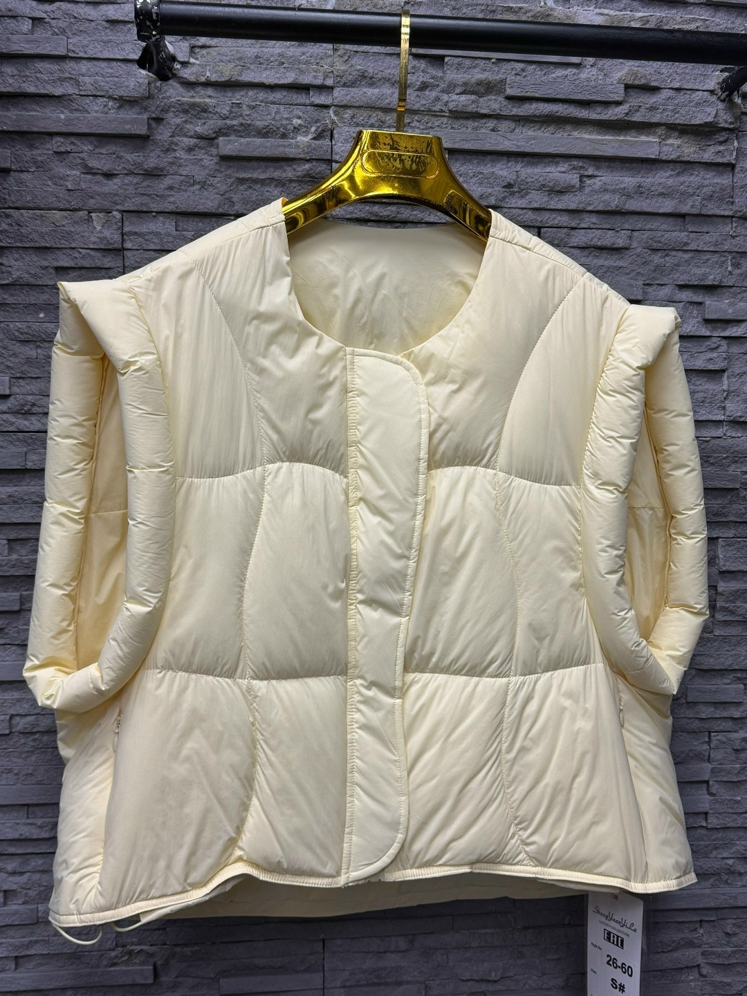 пуховой жилет,теплый жилет,жилетка женская,женские жилеты,жилет