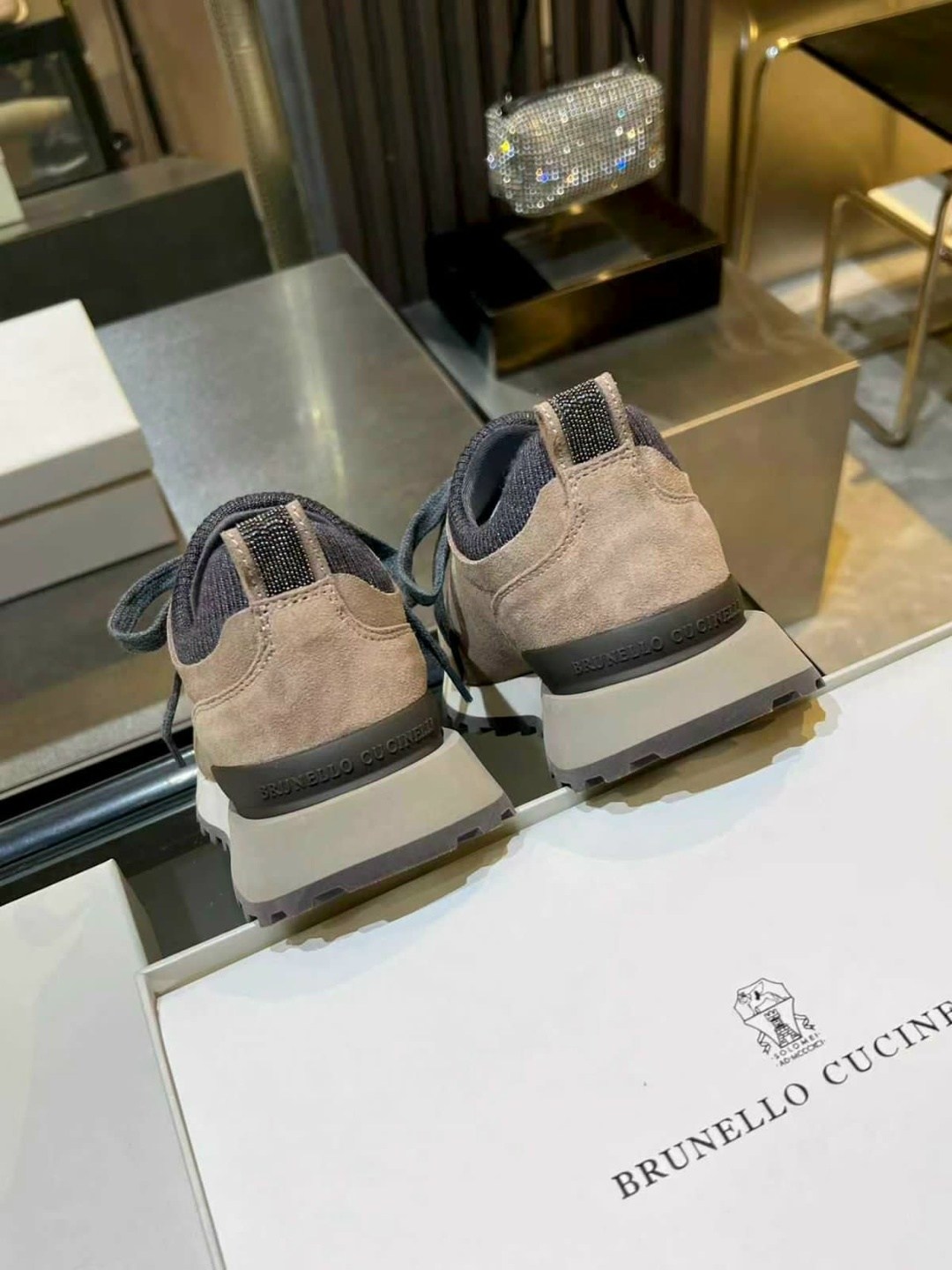 замшевые кроссовки brunello cucinelli,,brunello cucinelli кроссовки черный,замшевые кроссовки,brunello cucinelli кроссовки