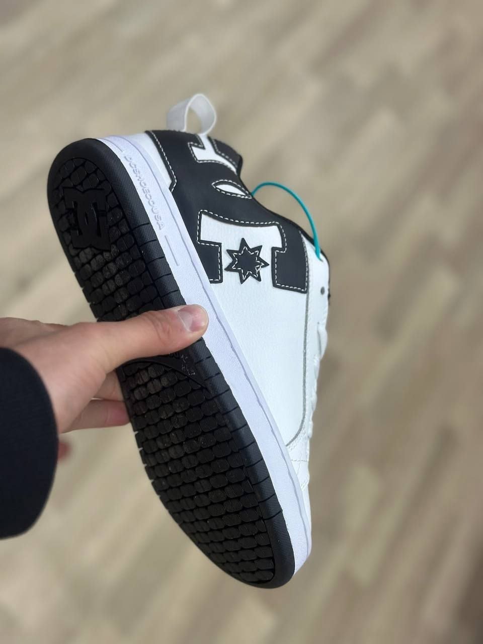 кроссовки dc shoes court graffik,кроссовки dc shoes court graffik unisex,кеды dc shoes court graffik triple black,кроссовки dc shoes,кроссовки