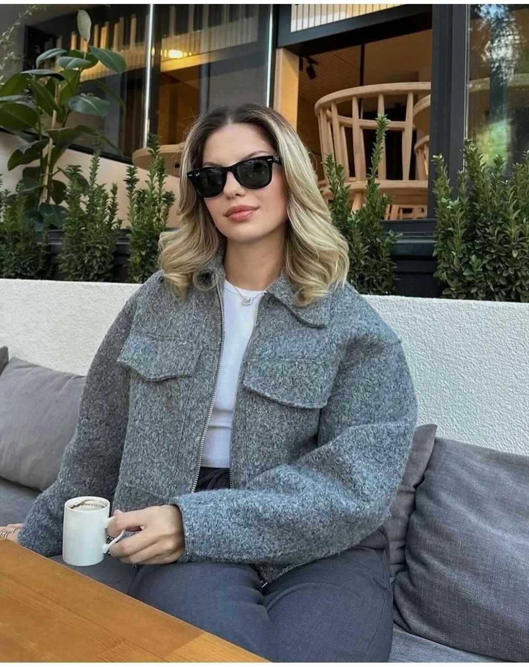 укороченная куртка букле zara,куртка женская модная,жакет куртка,куртка с воротником,женская куртка