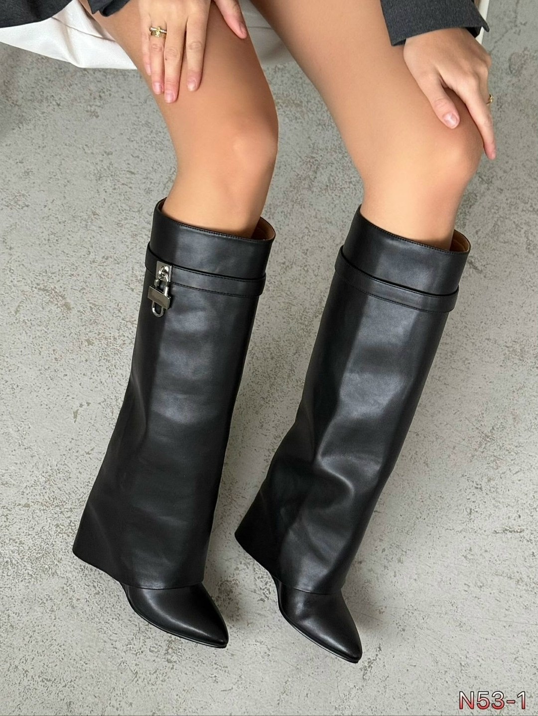 valentina wang сапоги трубы на каблуке демисезонные,сапоги трубы на каблуке демисезонные alessandra maddoni,сапоги живанши,сапоги,сапоги живанши шаркс