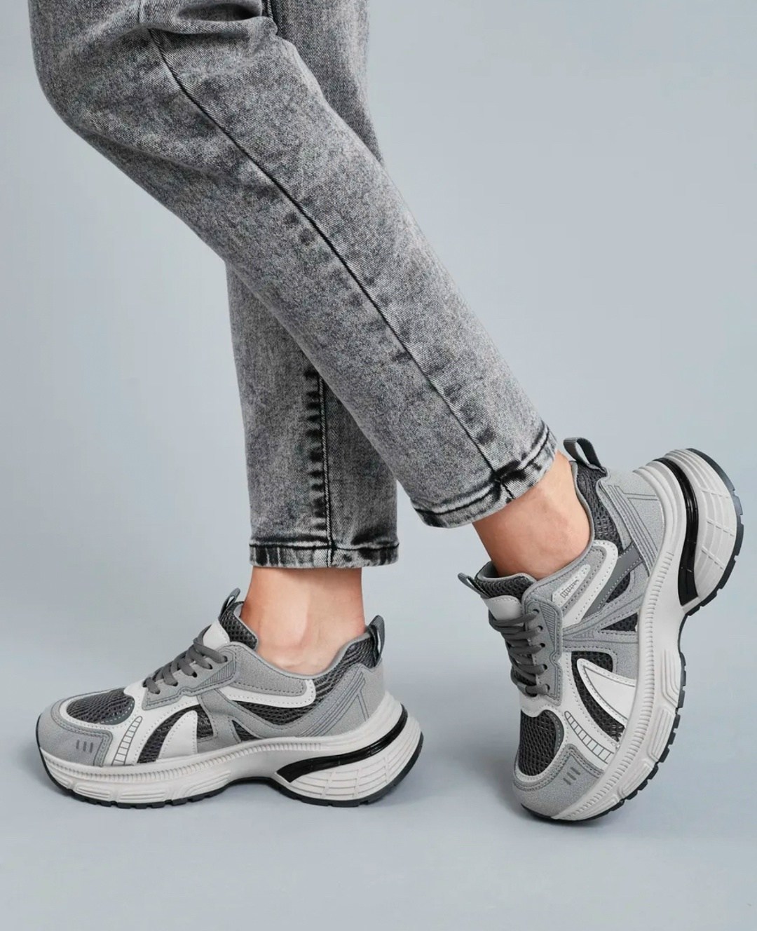 кроссовки женскиe,,кроссовки для женщин,кроссовки серые,спортивная