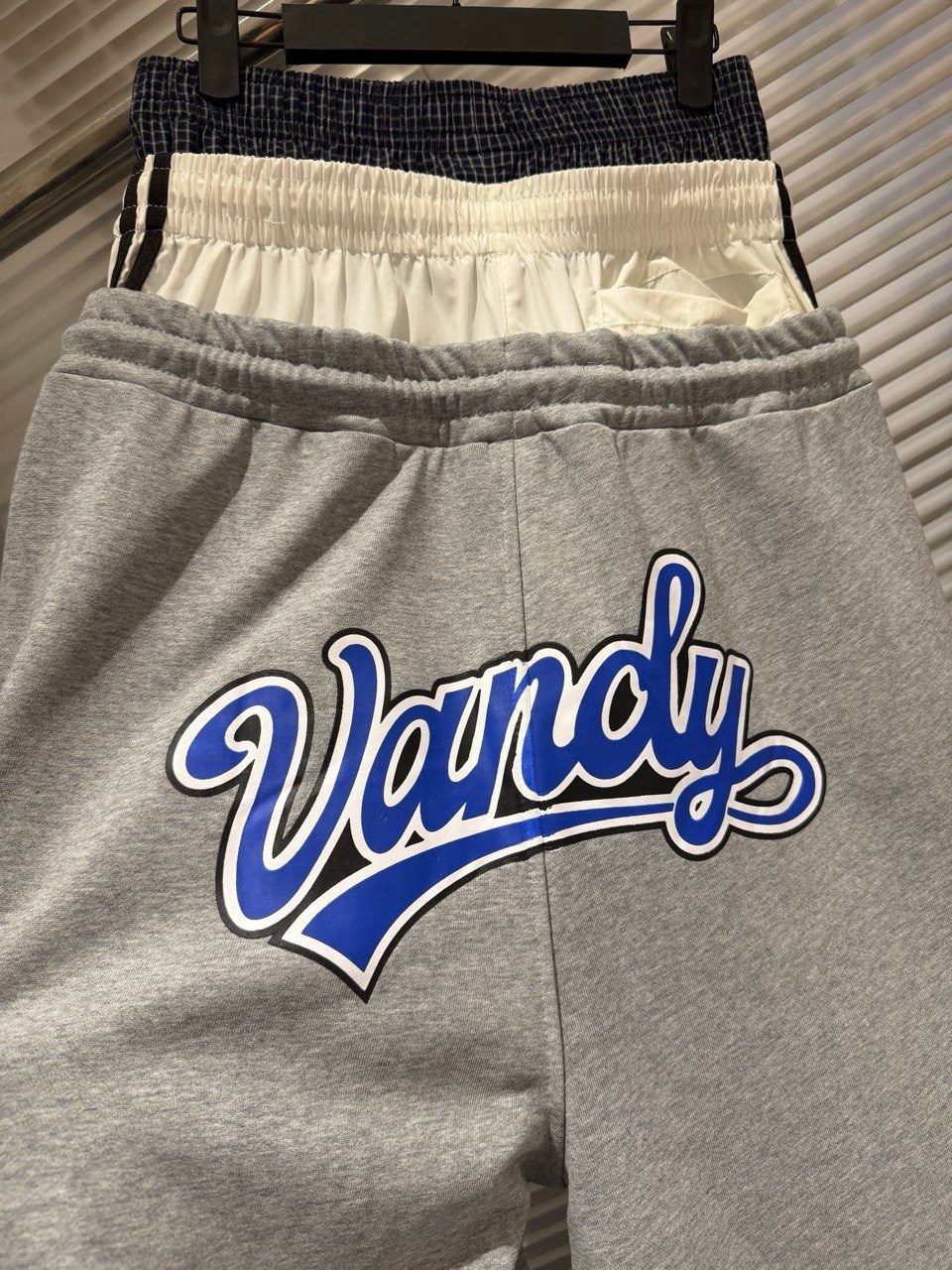 брюки спортивные,спортивные брюки мужские brunello cucinelli,штаны спортивные,спортивные брюки мужские,мужские спортивные штаны