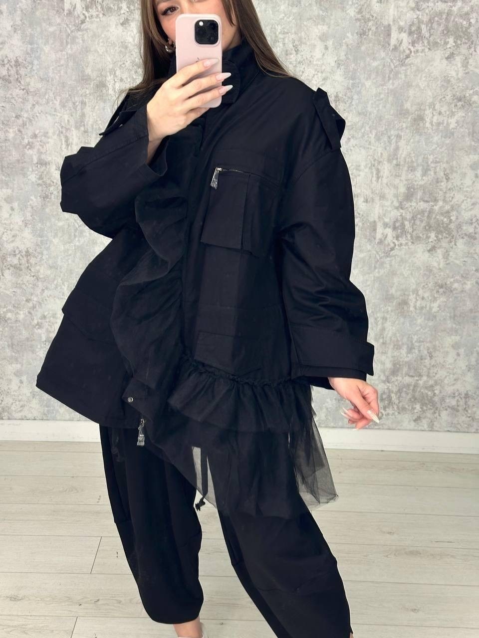 белая куртка,легкая куртка,куртка модная,куртка,тонкая куртка