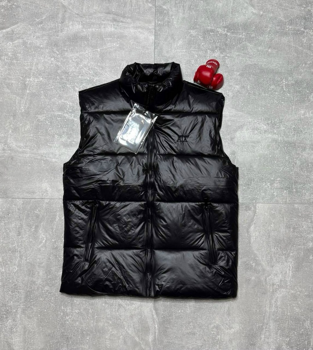 жилетка moncler,мужские жилетки,жилет мужской,жилет armani exchange,жилетка