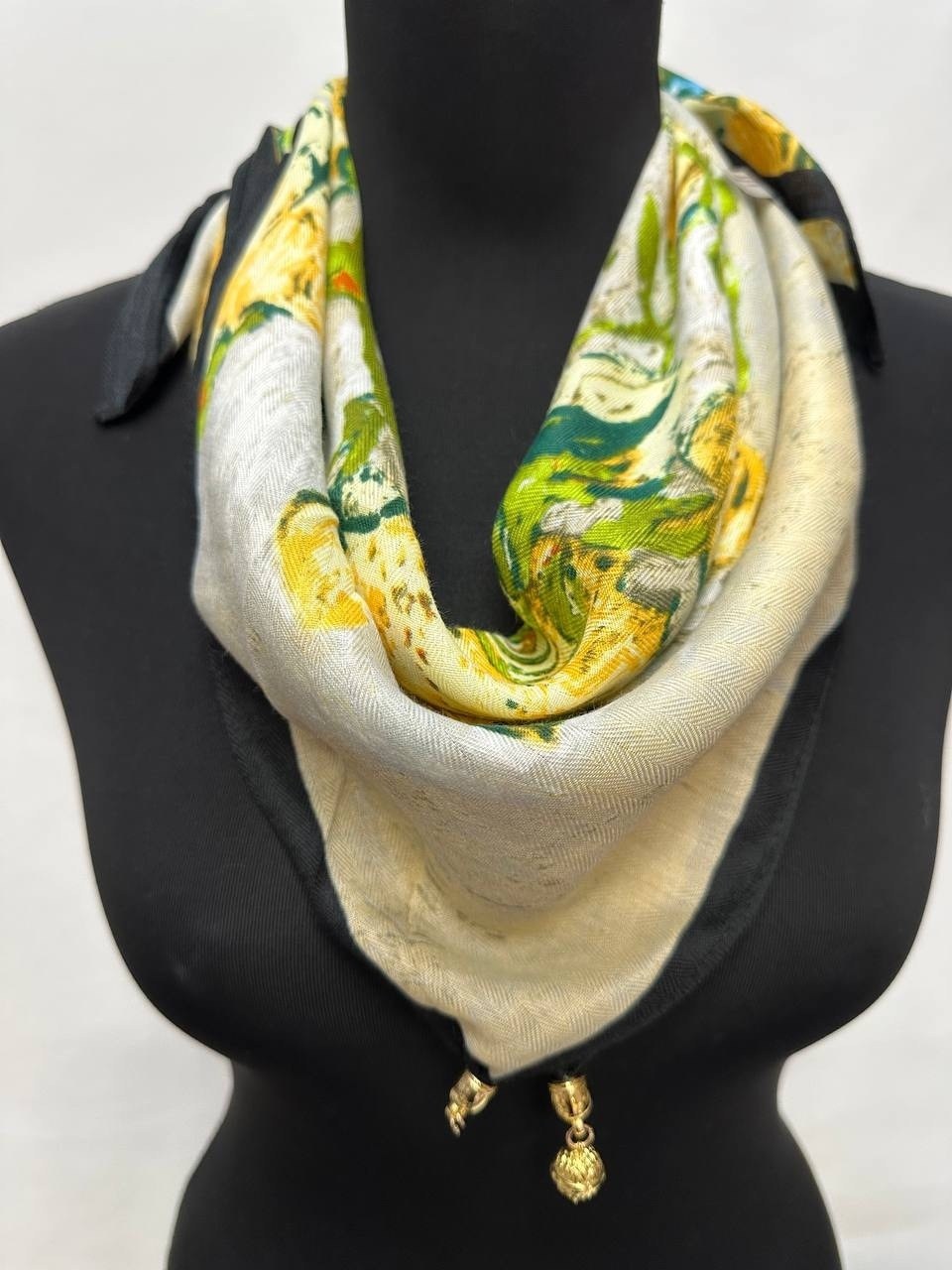 платки женские,платок женский с цветочным рисунком 100*100 см. арт. 1260068,шарфы и платки,красивый платок,платок женский с рисунком