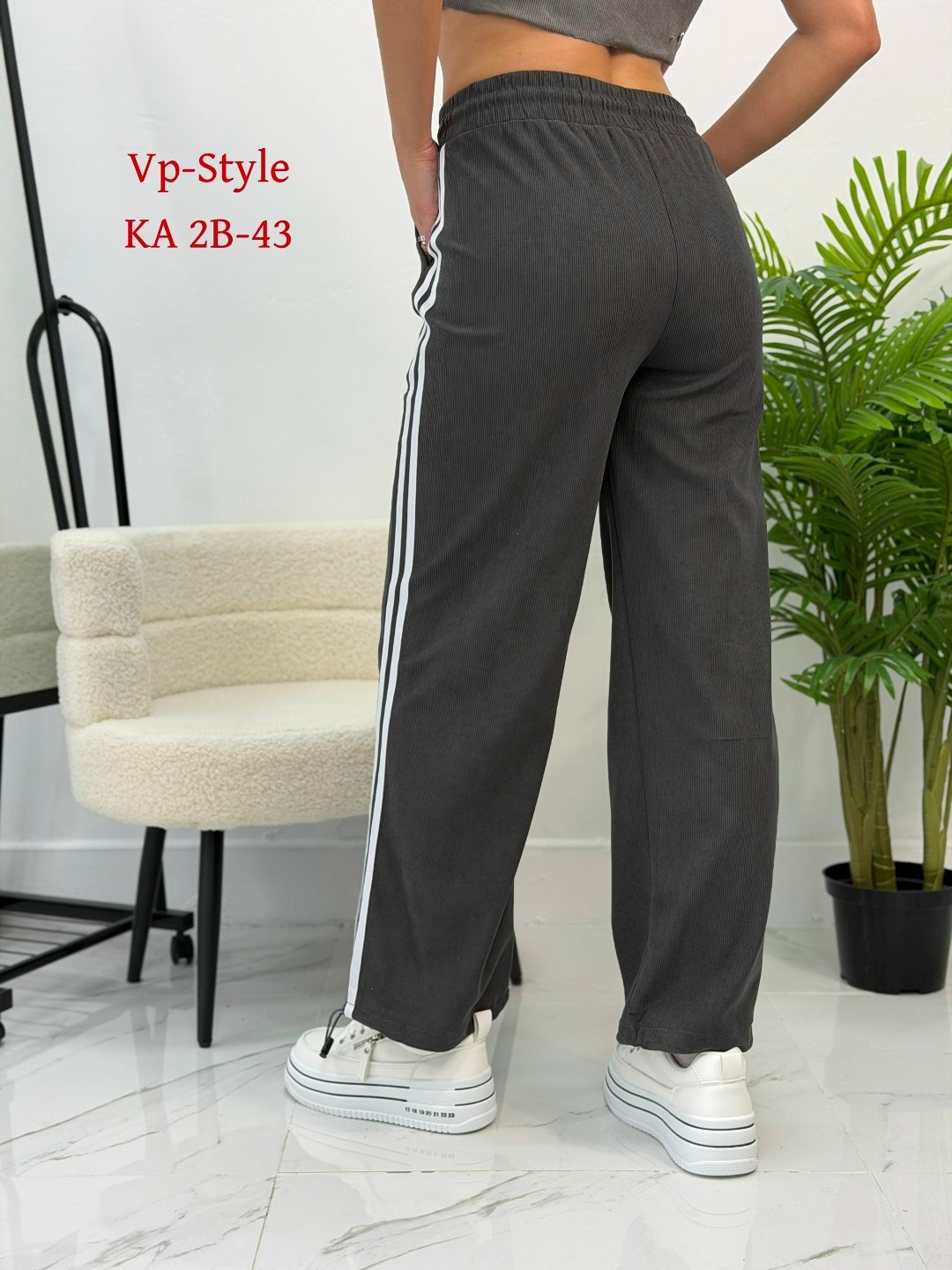 джинсы брюки,джинсы штаны,джинсы брюки женские,брюки варенка джоггеры liya,брюки спортивные женская