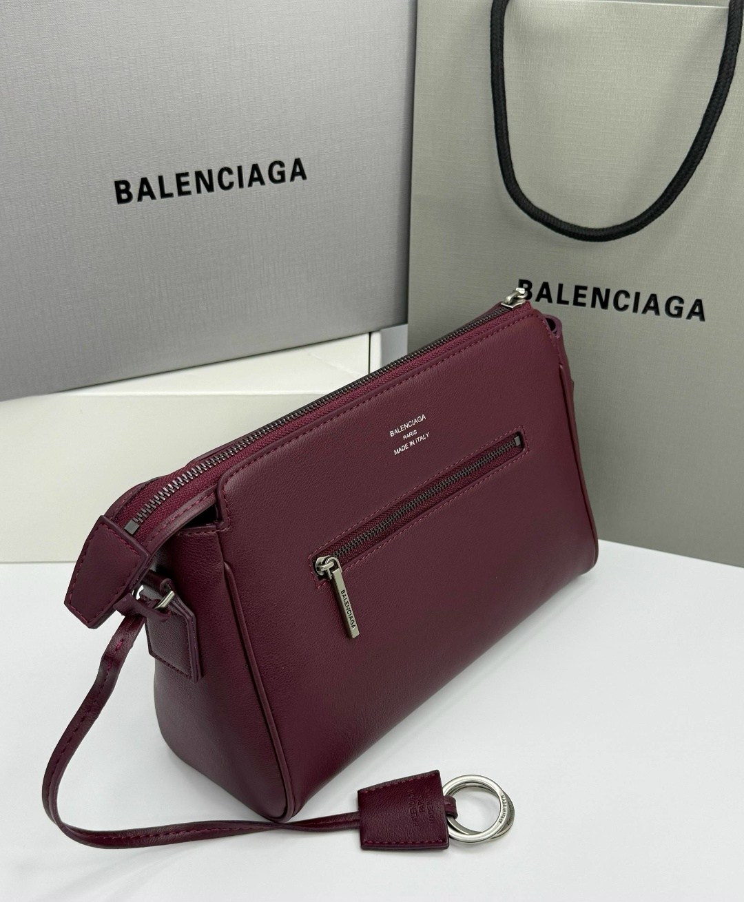 сумки balenciaga,сумка женская balenciaga,сумка женские,сумка тоут balenciaga,сумка balenciaga hourglass