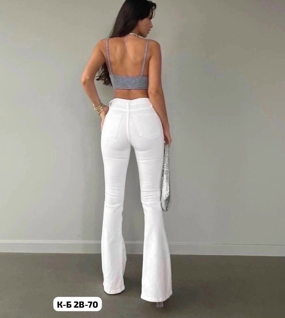 джинсы клеш классические,белые джинсы клеш,белые джинсы клеш от колена,джинсы белого цвета,джинсы женские c.&.p д-чк белые