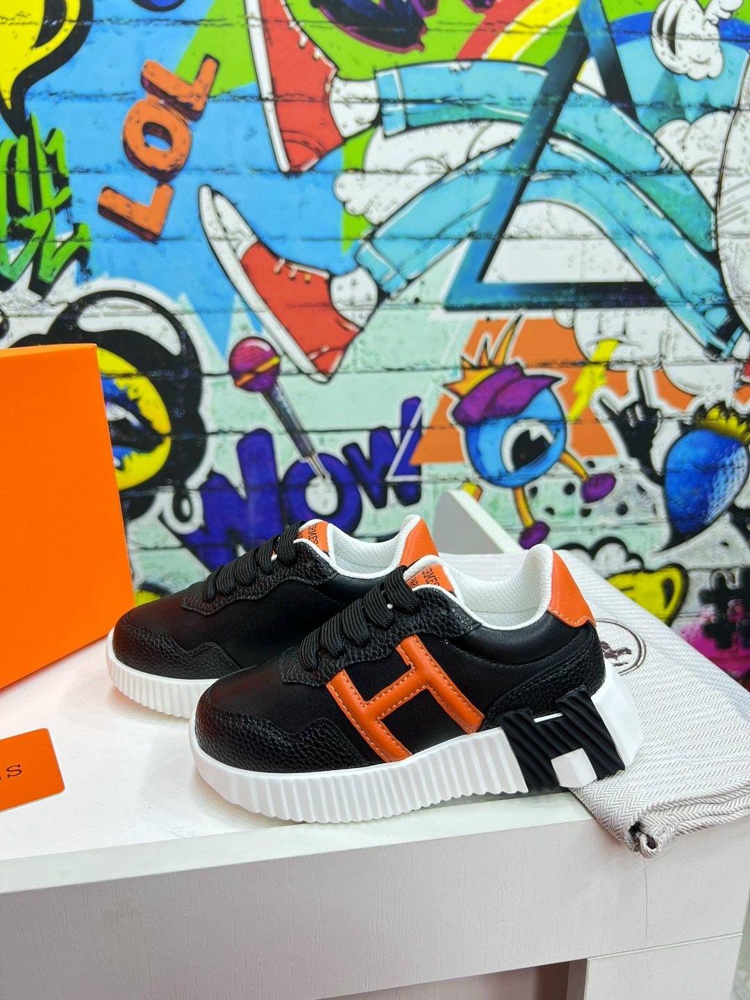 кроссовки hermes,,кроссовки мужские hermes,кроссовки hermes женские,кроссовки гермес