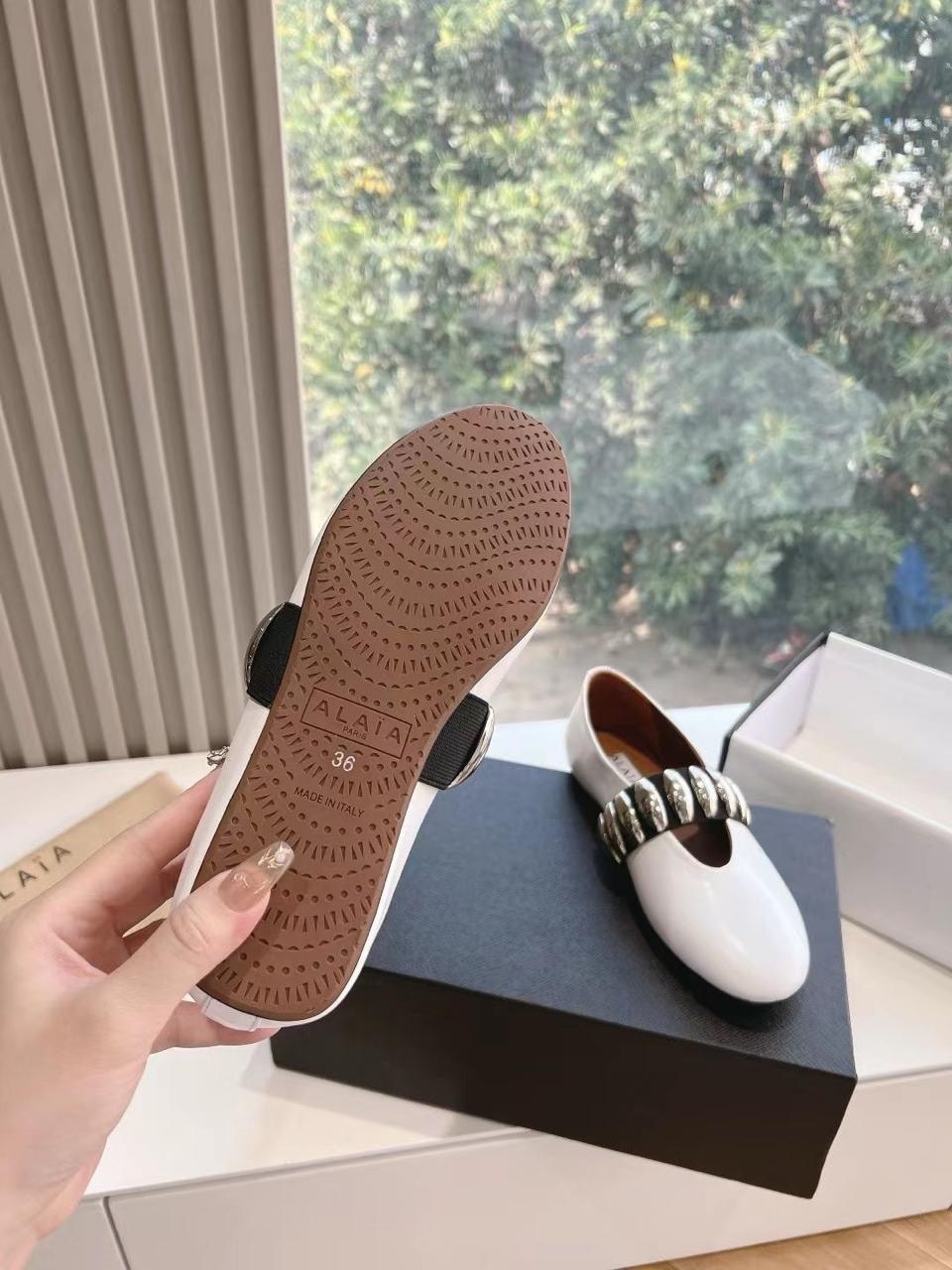,балетки alaia,балетки кожаные,модная женская ,женская